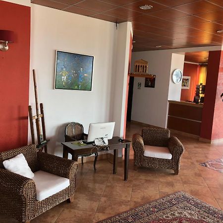 Residence Hotel Antica Perla Сан Леоне Екстериор снимка