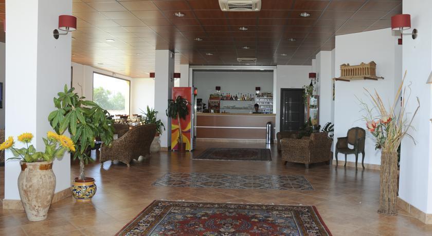Residence Hotel Antica Perla Сан Леоне Екстериор снимка