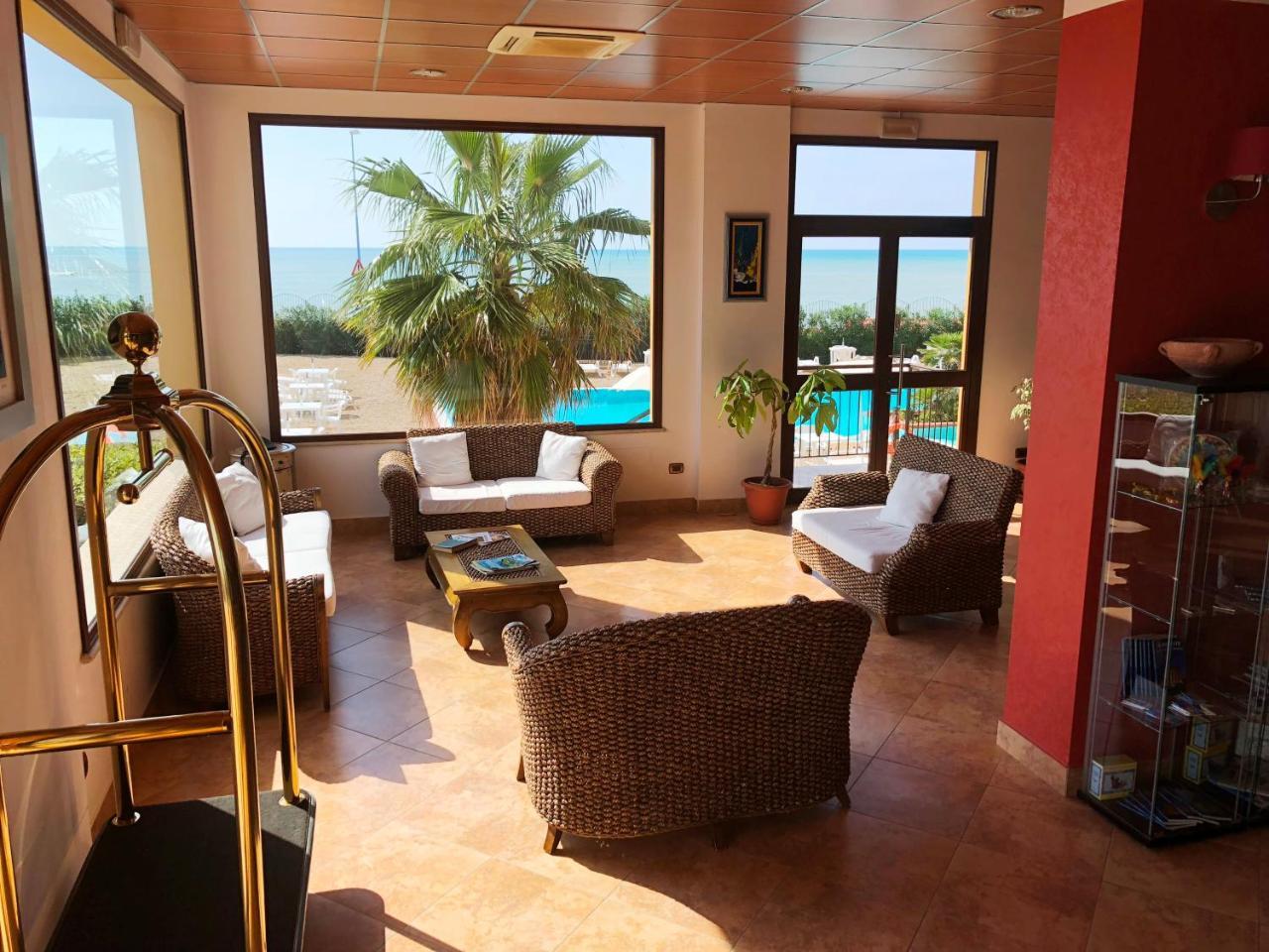 Residence Hotel Antica Perla Сан Леоне Екстериор снимка