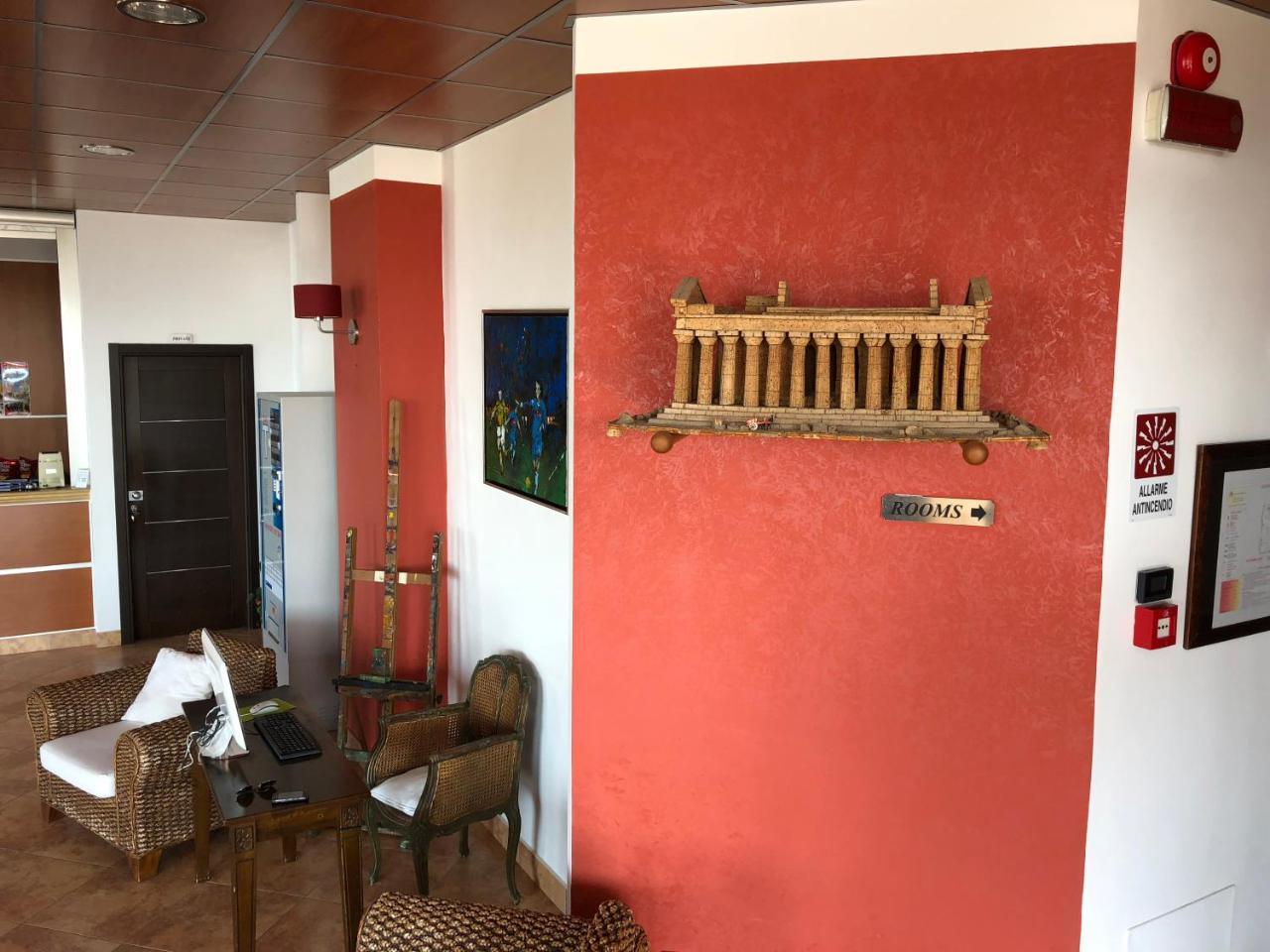 Residence Hotel Antica Perla Сан Леоне Екстериор снимка