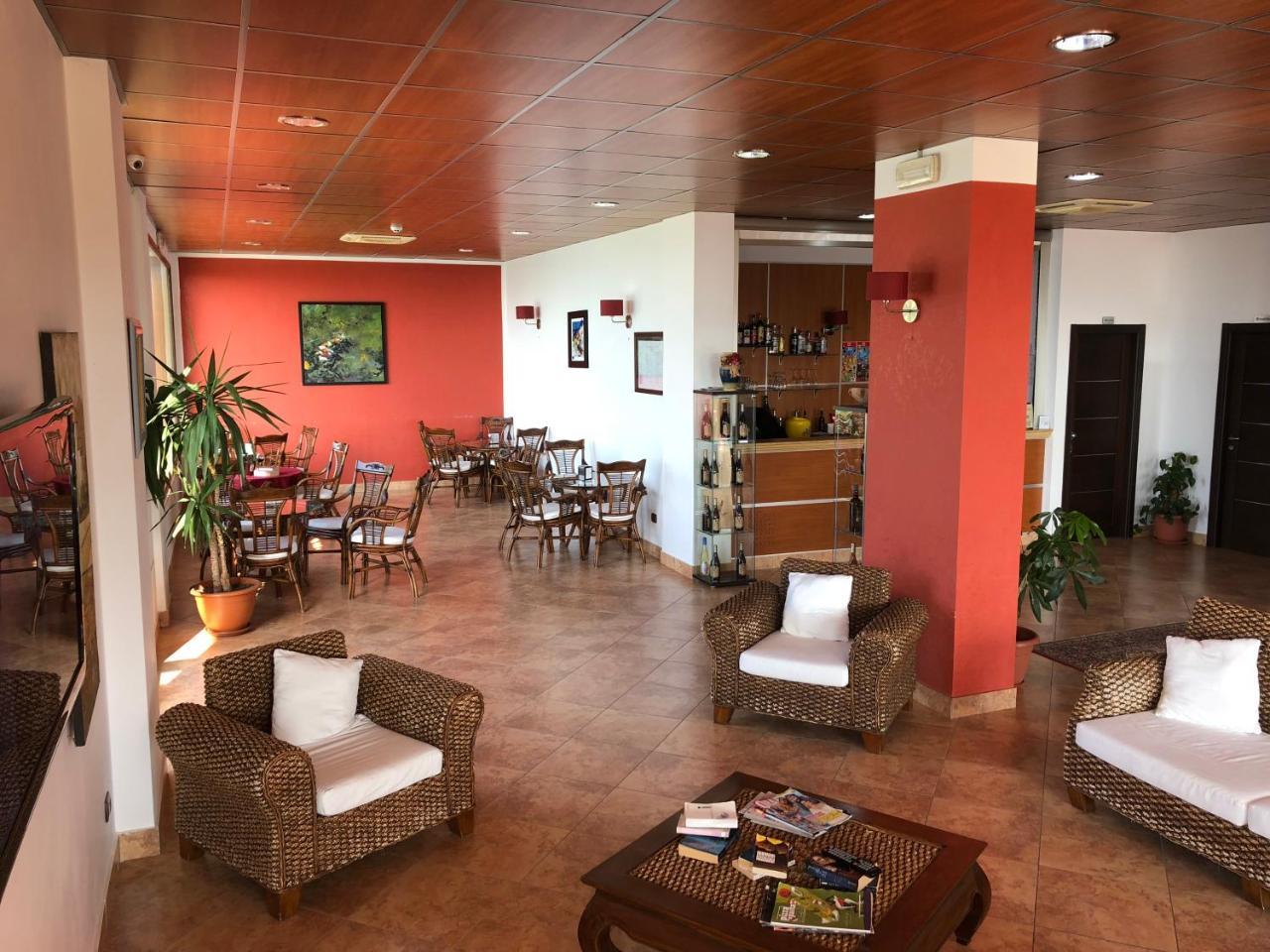 Residence Hotel Antica Perla Сан Леоне Екстериор снимка